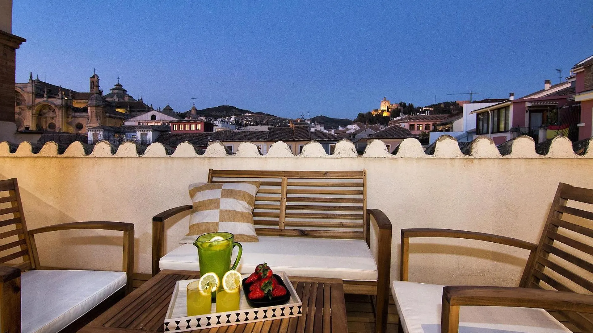 Bibrambla Penthouse Over Cathedral Lägenhet Granada