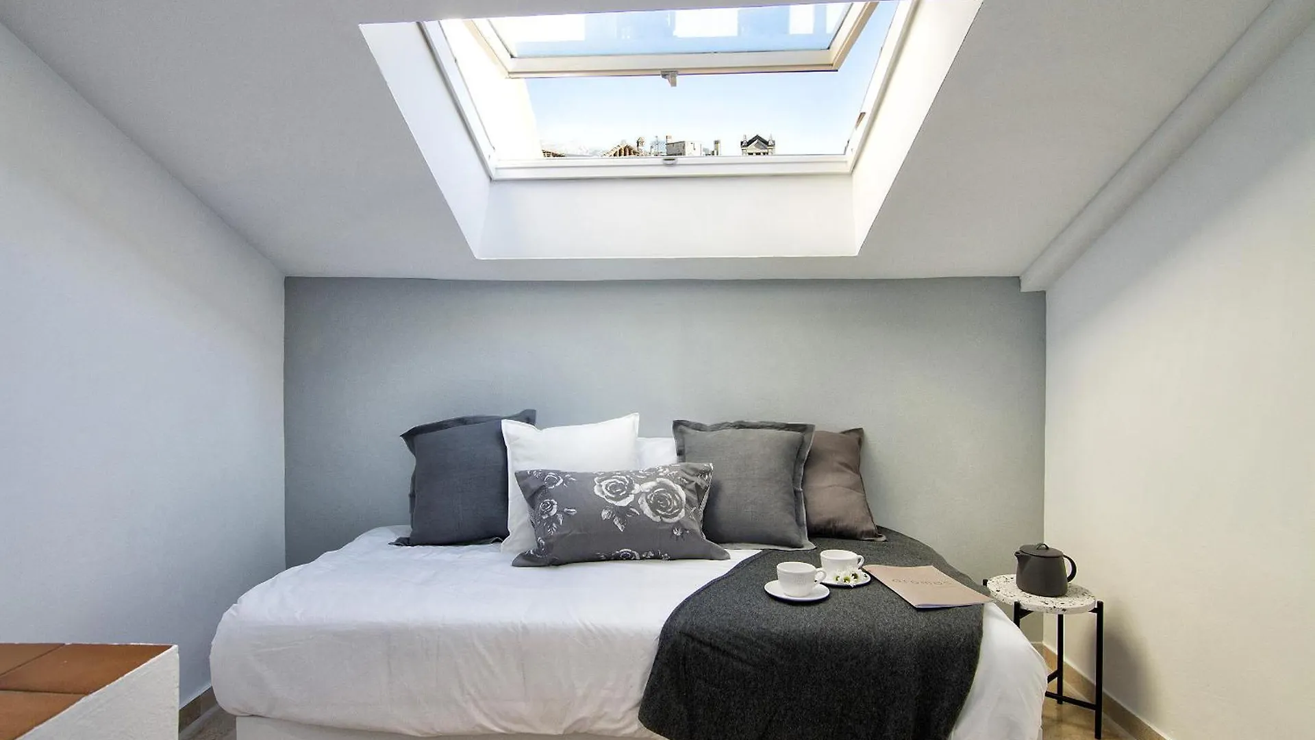 Bibrambla Penthouse Over Cathedral Apartment Granada