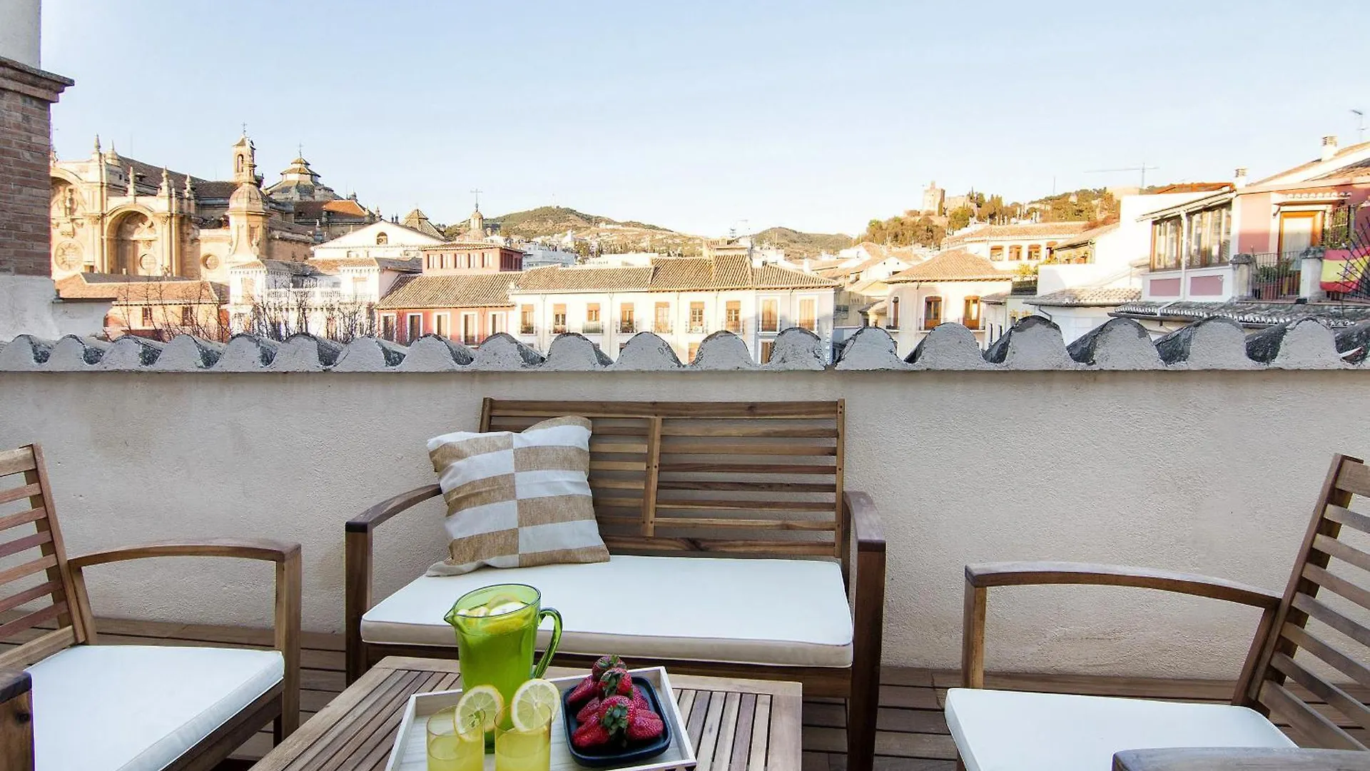Bibrambla Penthouse Over Cathedral Apartment Granada 0*,